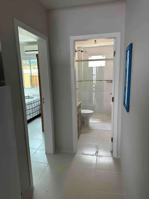 Apartamento Terreo Super Conforto フロリアノポリス